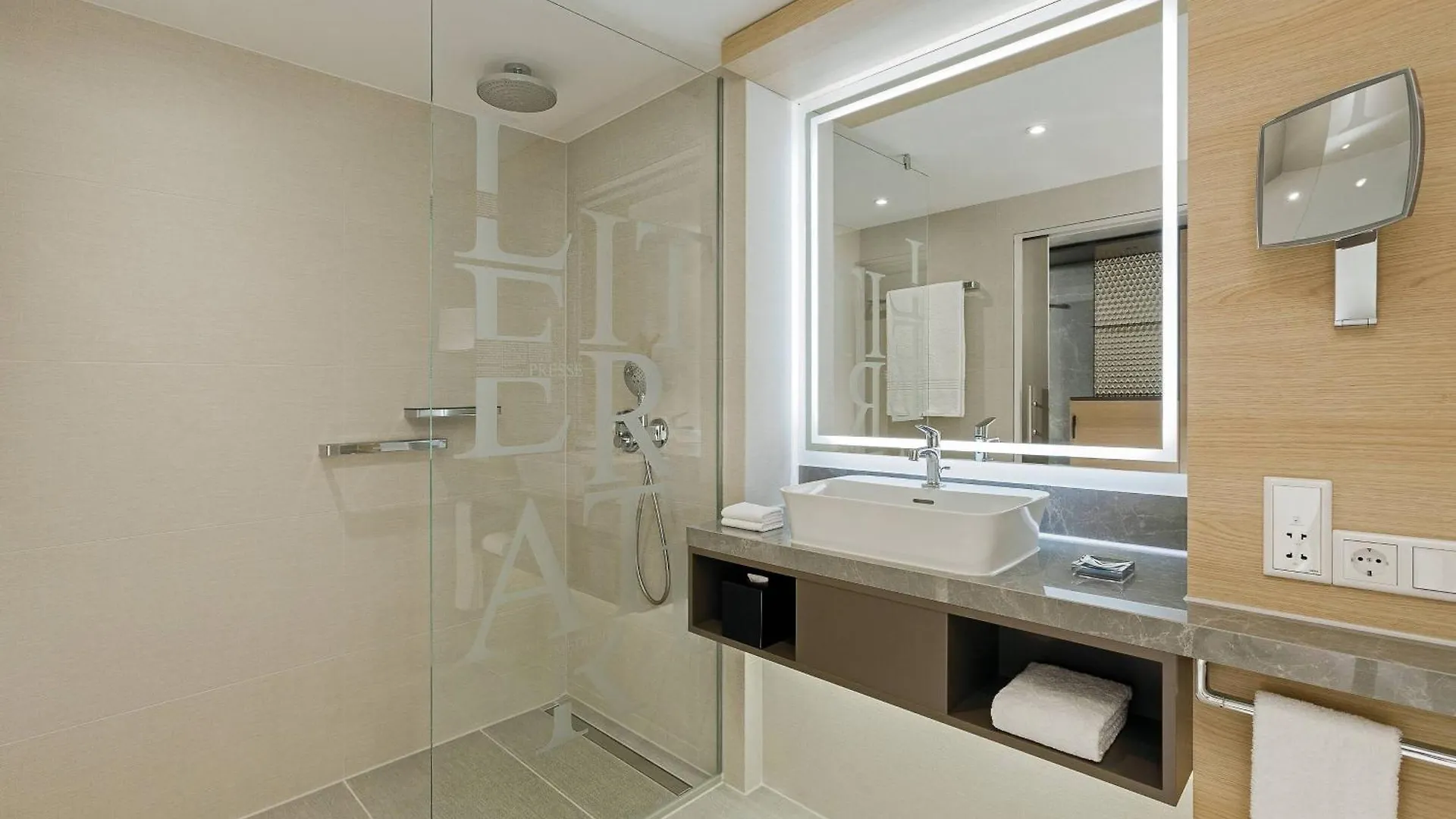 Frankfurt Airport Marriott Hotel Frankfurt am Main 5*,